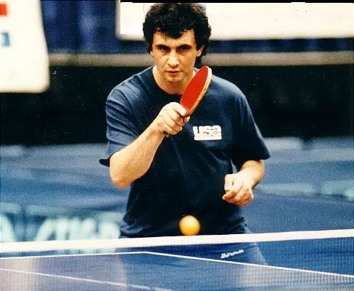 Nison Aronov on backhand loop