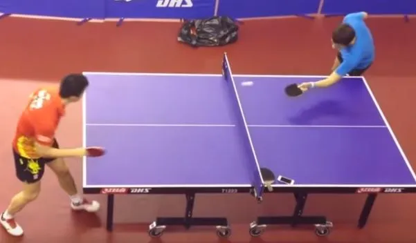 How To Play With A Defensive Player?