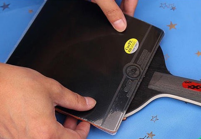 How To Glue The Rubber On A Table Tennis Blade